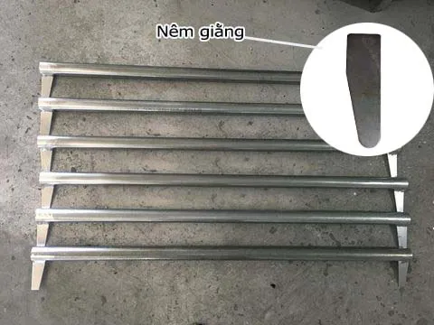 Giáo nêm 7